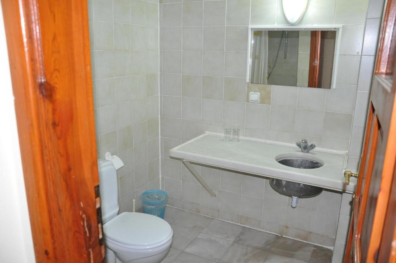 Kahraman Hotel Side Bagian luar foto