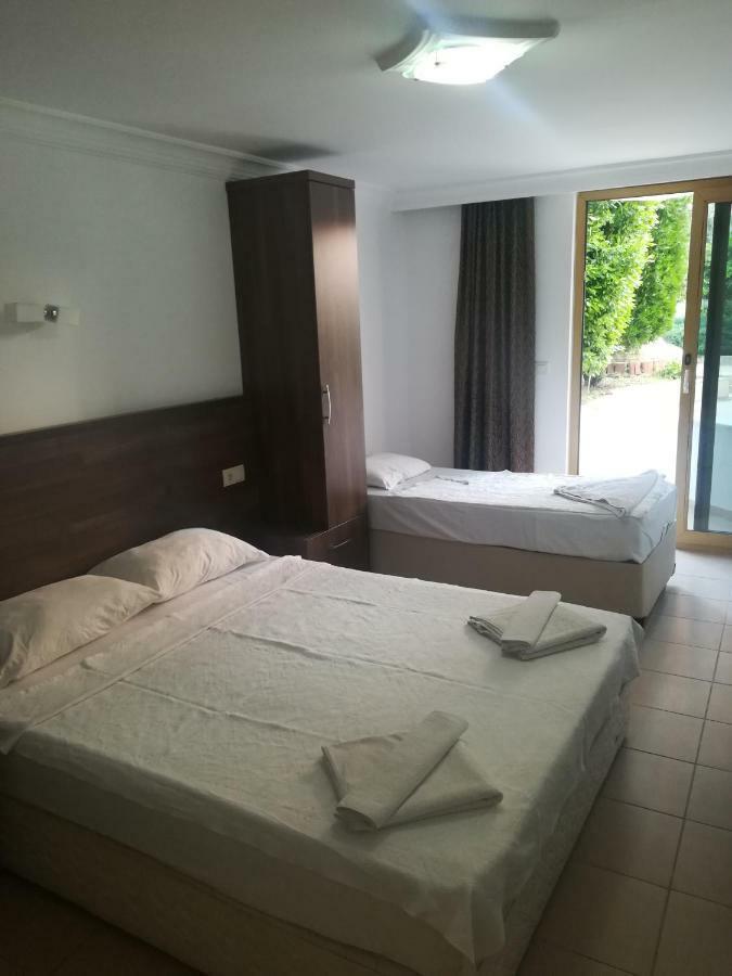 Kahraman Hotel Side Bagian luar foto